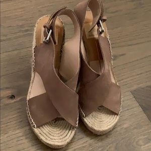 Dolce Vita size 6 wedges